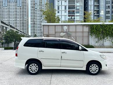 2012 Toyota Innova G
