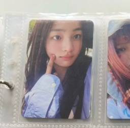 Selling official photocards newjeans
