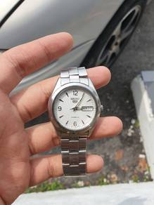 Seiko 5 Automatic