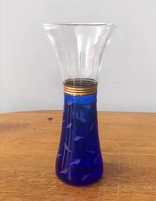 Shiseido vase