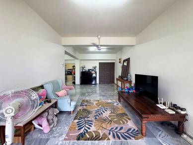 Condominium For Sale in The Chancellor Condominium