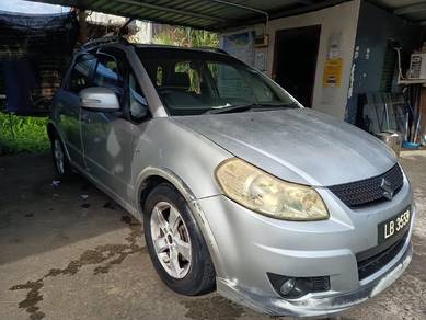 Suzuki SX4 CROSSOVER PREMIER in Tanjung Aru, LBN