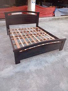 Queen Bed