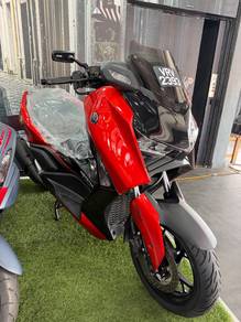Yamaha XMAX