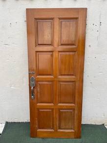 YD46E Pintu Kayu Padu 84.5 x 200cm Solid Wood Door