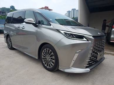 Lexus LM 500H EXECUTIVE in Old Klang Road, KUL