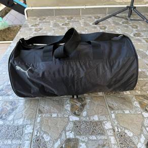 black Puma duffel gym bag