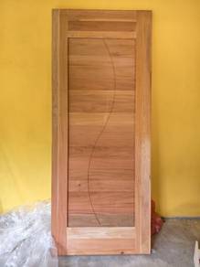 pintu kayu