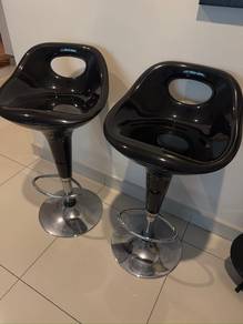 Pair of Black Modern Bar Stools