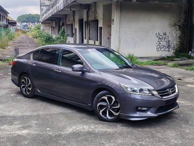 Honda Accord VTi in Tampoi, JHR