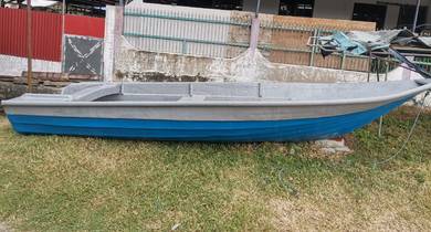 Perahu Fiber (7 lapis) 17 kaki X 67 inci X 2 kaki