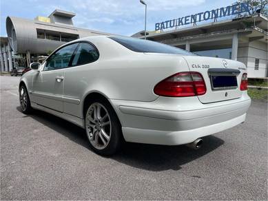 Mercedes Benz CLK200 200 K (CBU) in Jalan Ipoh, KUL