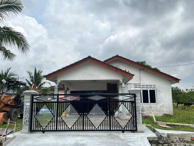 Bungalow House For Sale in Tampin,NSN