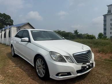 Mercedes Benz E200 200 CGI BlueEFCY ELEGANCE(CKD) in Batu Pahat, JHR