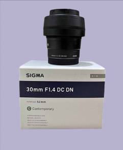 lens sigma 30mm/f1.4