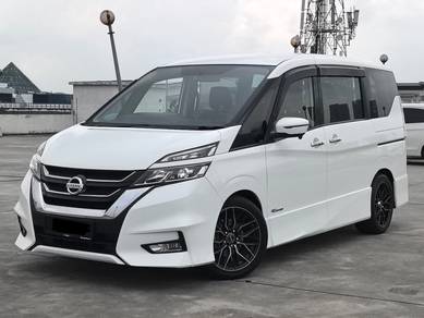 Nissan Serena S-HYBRID HIGHWAY STAR in Bandar Puteri Puchong, SGR