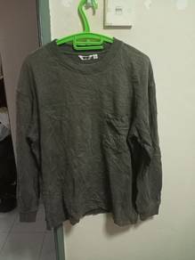 uniqlo long sleeve shirt
