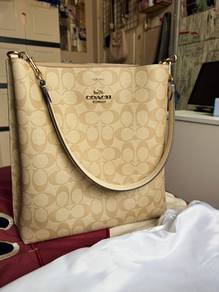 Coach Signature Town Bucket Bag original