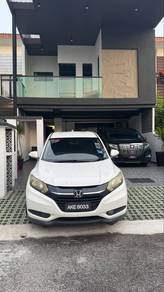 Honda HR-V S in Puncak Alam, SGR