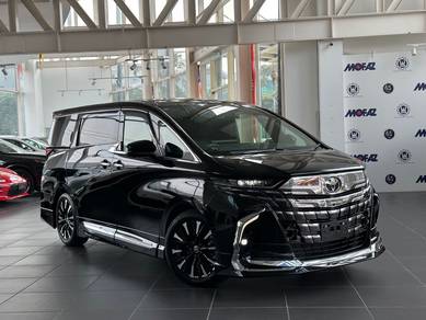 Toyota Alphard HYBRID Z in Sungai Penchala, KUL