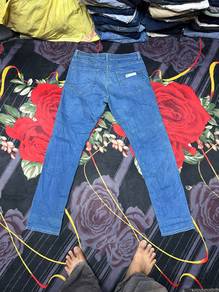 seluar jeans uniqlo saiz 34