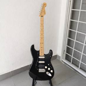 Fender Player Strat HSS Stratocaster w/ Suhr SSV