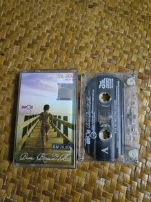 Kaset (Ungu
Para Pencari Mu)