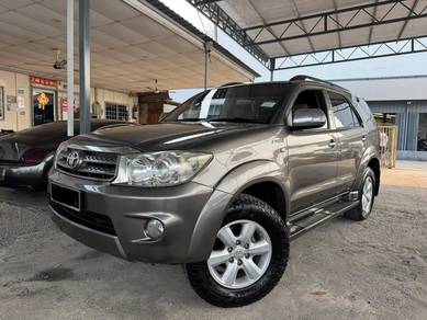 2010 Toyota Fortuner V