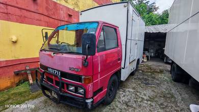 1996 Isuzu NHR55 Box Lorry 1 Ton 10 kaki