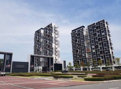 Condominium For Auction in The Parque Residences @ Eco Sanctuary
