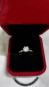 Mossainate ring