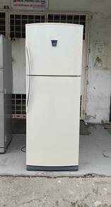 505-Litters sharp 2door fridge refrigerator