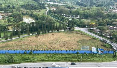 Residential Land in Semenyih, SGR