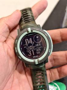 Garmin Instinct 2 solar one piece zoro edition