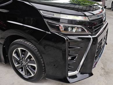 Toyota Voxy ZS KIRAMEKI III in KL City, KUL