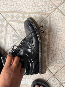 DR MARTENS
