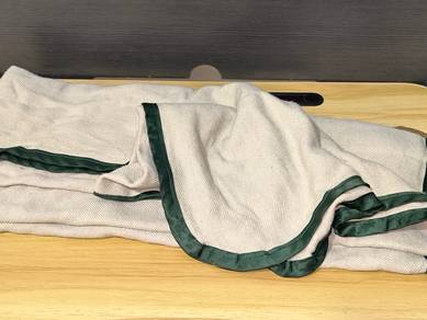 Cathay Airline - Cream Herringbone Blanket with Gr