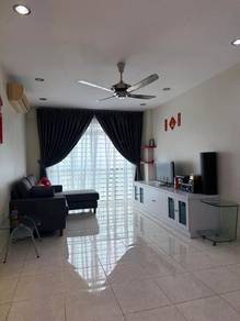 Condominium For Sale in Pulai View