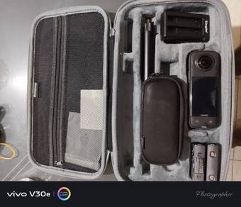 Insta 360 X4