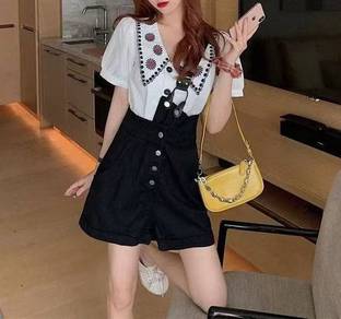 French-style embroidered Peter Pan collar ~ puff sleeves, unique loose