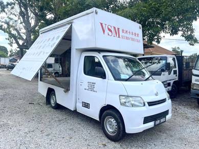 Daihatsu Granmax luton box mobile cab Pasar malam
