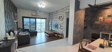 Condominium For Rent in One World 1
