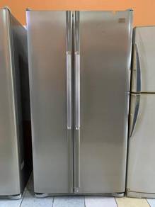 LG side by side fridge Peti Sejuk Ais FREEZER