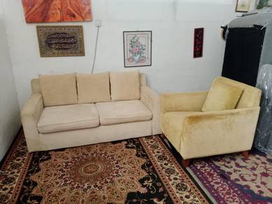 Naufal perabut terpakai sofa 