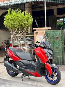 Yamaha XMAX