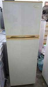 Daewoo Fridge Refrigerator Peti Sejuk Ais 2 Pintu