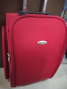 Nuevo Luggage Trolley Bag