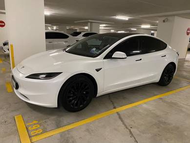 Tesla Model 3 LONG RANGE AWD in Pandan Perdana, KUL