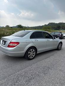 Mercedes Benz 200 in Shah Alam, SGR