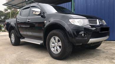 Mitsubishi Triton VGT in Kajang, SGR